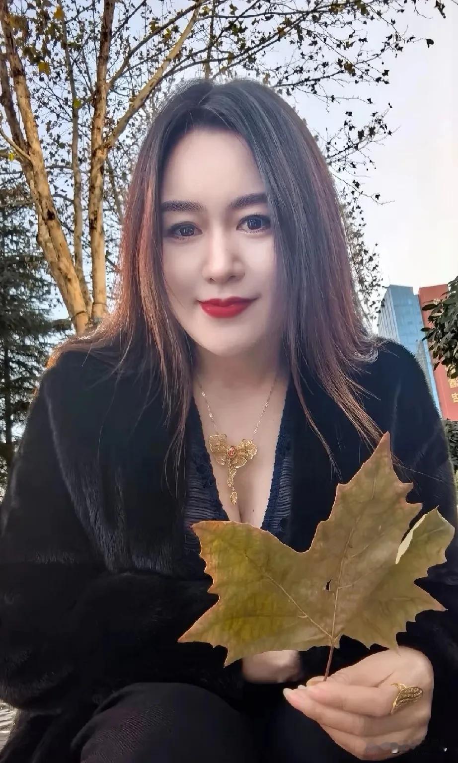 人生没有亏欠
别人对你好
是因为他喜欢你
你对别人好是你心甘情愿
在所有你想珍惜