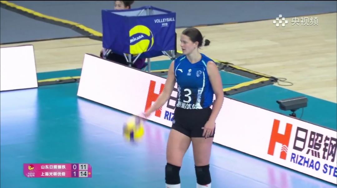 请进来，走出去，提高排超联赛水平！


女排超级联赛半决赛和排位赛第一回合“国际