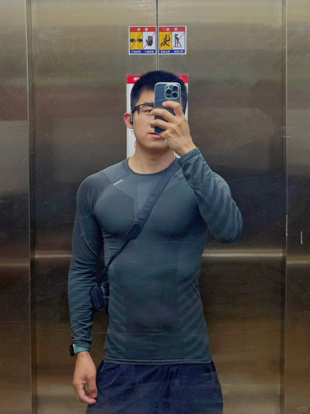 听说迪子家试衣间很火，我也来试试