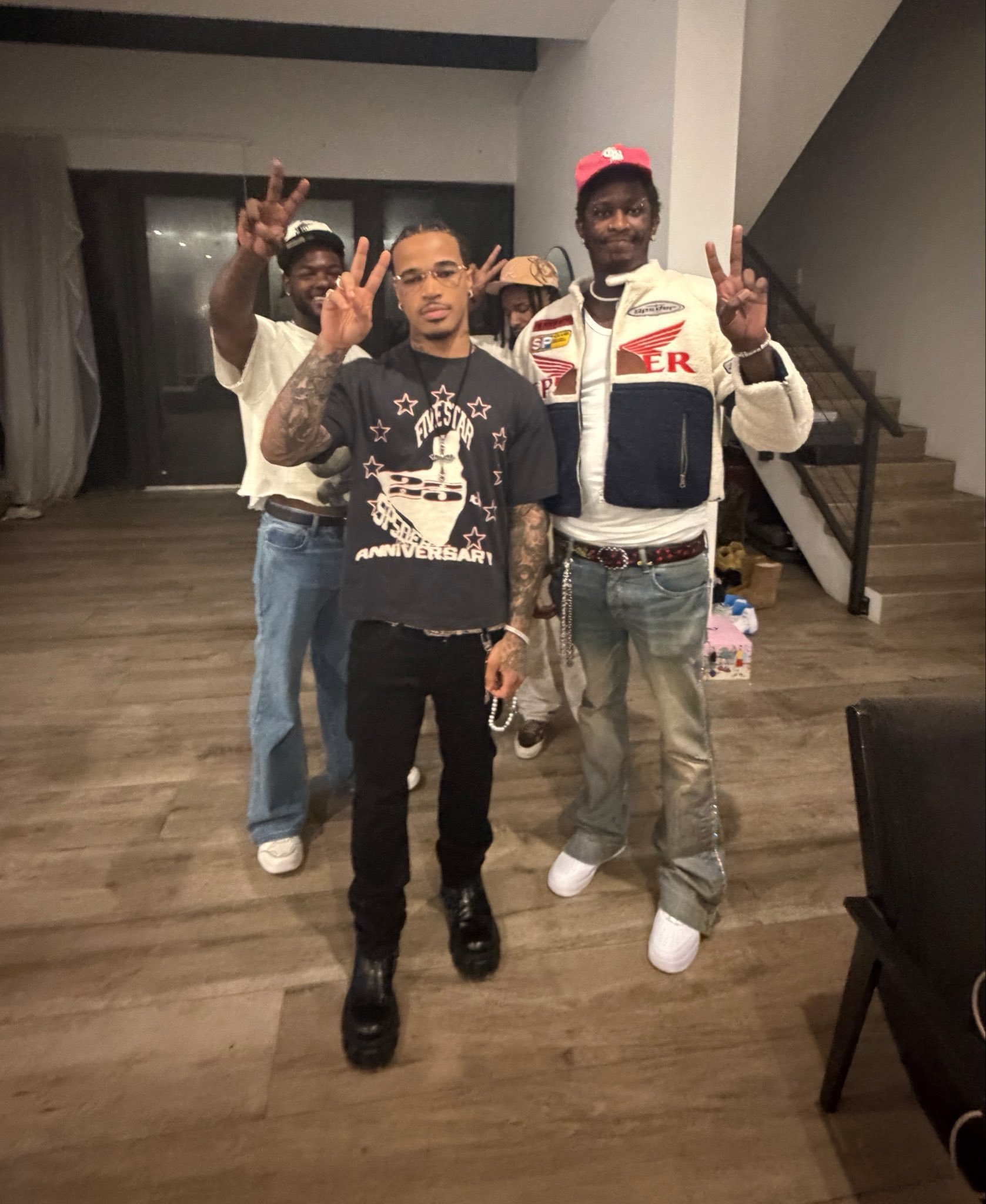 Young Thug 和 Plaqueboymax“boy slow down?