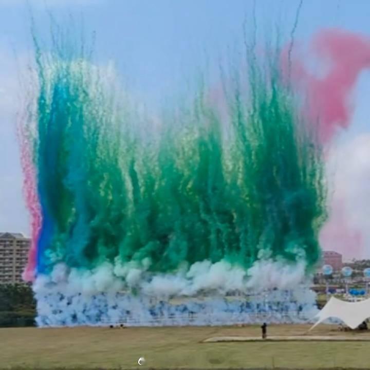 我们的少年时代2彩烟应援🈶王橹杰、张桂源、张函瑞 