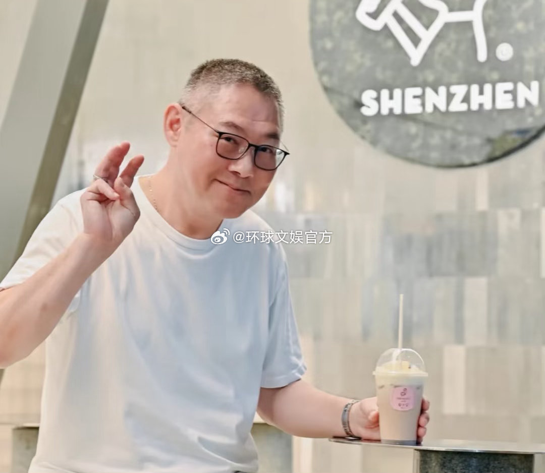 樊振东黎子安一饭2好友重聚一饭封神双向奔赴的友情太动人！黎子安为樊振东线下应援，