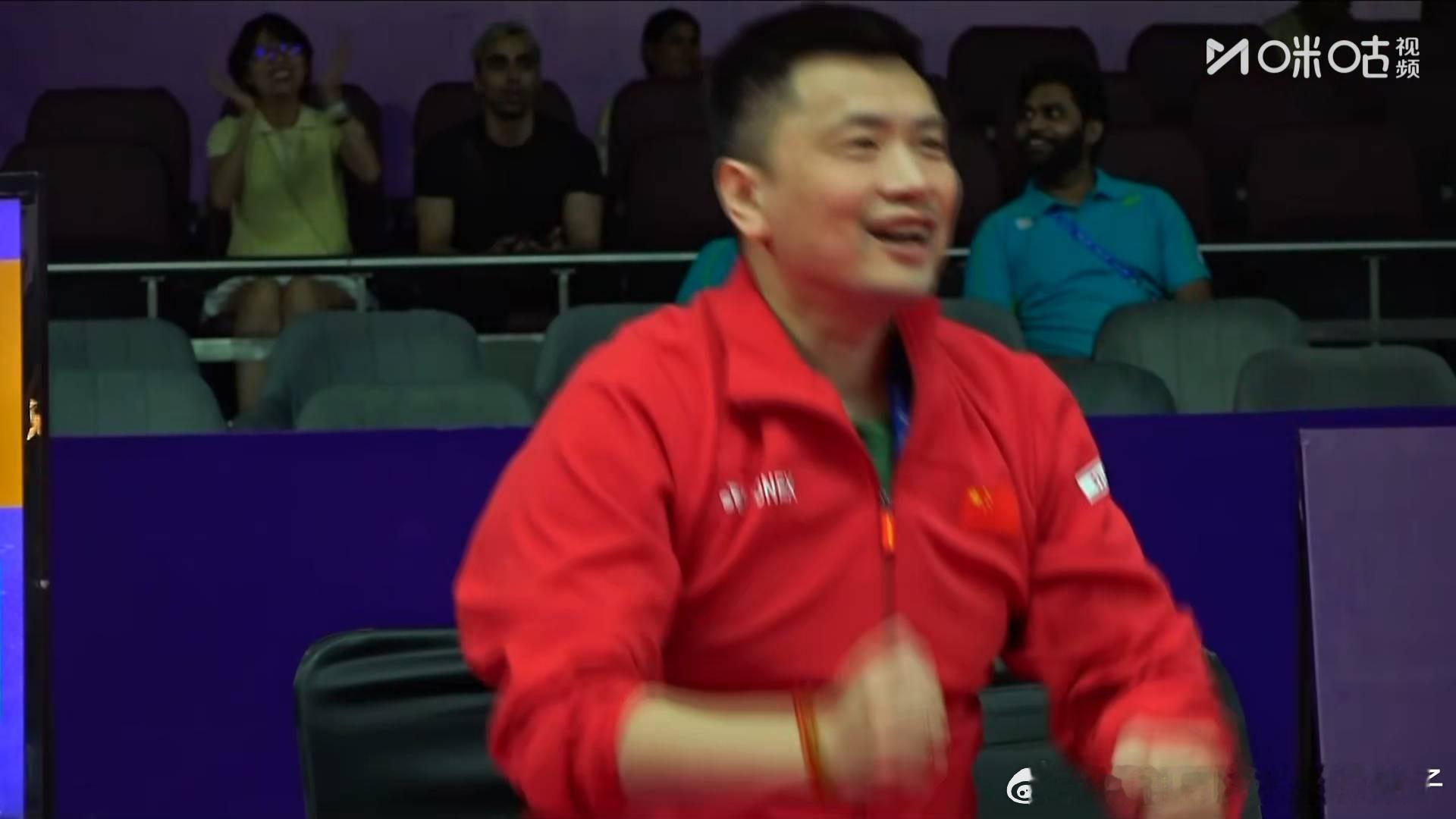梁伟铿王昶2比1阿斯特鲁普拉斯姆森（20，-8，19）晋级2026年印度羽毛球世