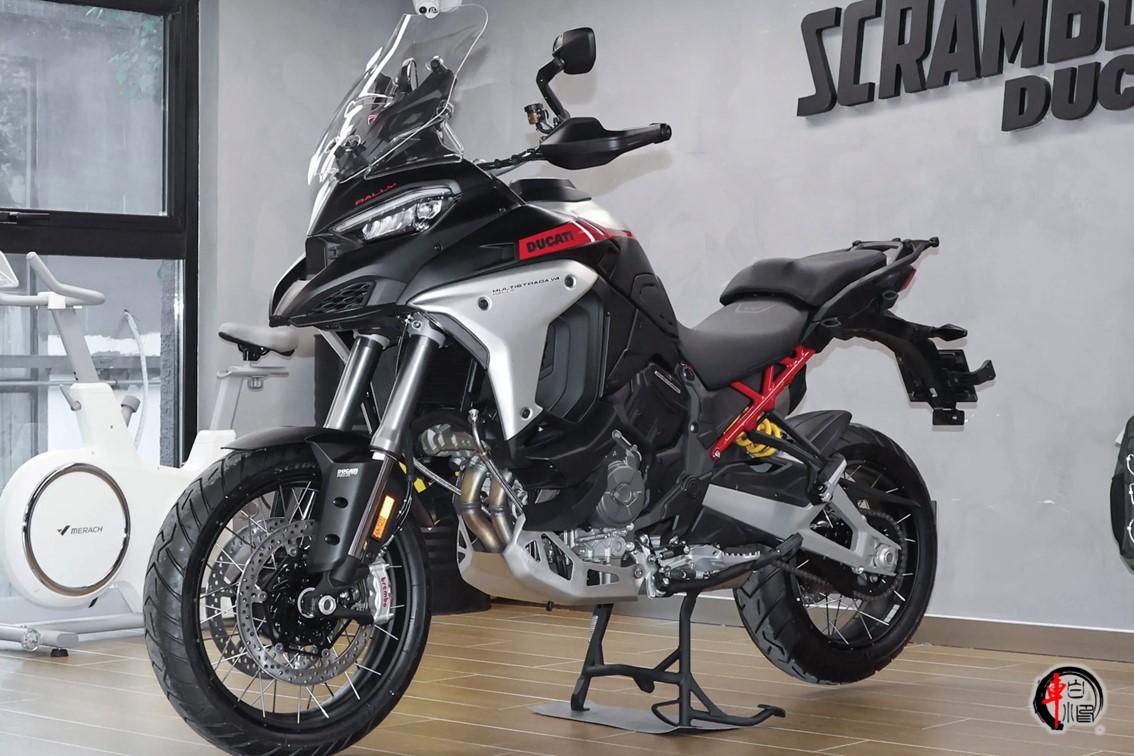 #杜卡迪Multistrada V4拉力版正式上市#
杜卡迪Multistrad