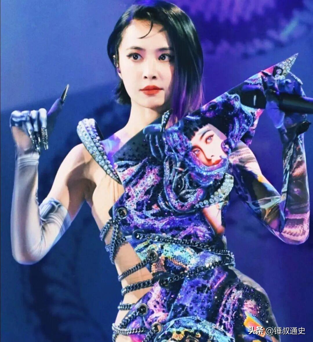 蔡依林报酬税后 90 万上热搜，我看一些人居然为明星鸣不平，这是什么逻辑。怎么了