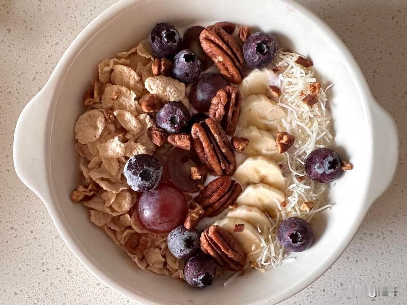 减脂期也能放肆吃的神仙零食拼盘✨

谁懂啊！嘴馋又怕胖真的太痛苦了😭
坚果+酸