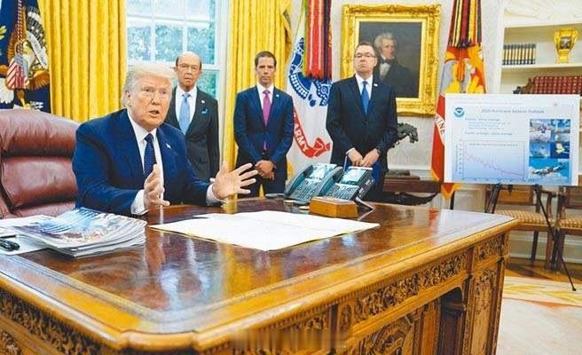 湾湾对特朗普很失望为什么！因为美国华尔街日报披露称由于中方的压力特朗普担心会影响