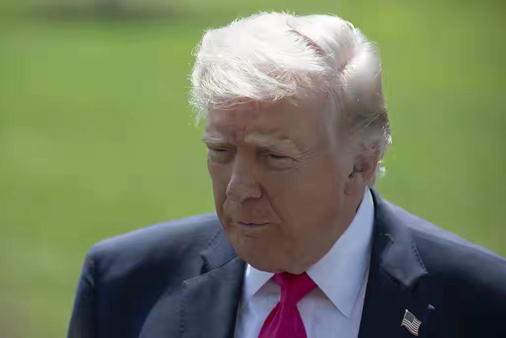 美告知以总理对黎行动仅限精准打击 当地时间4月29日，特朗普告知以色列总理内塔尼