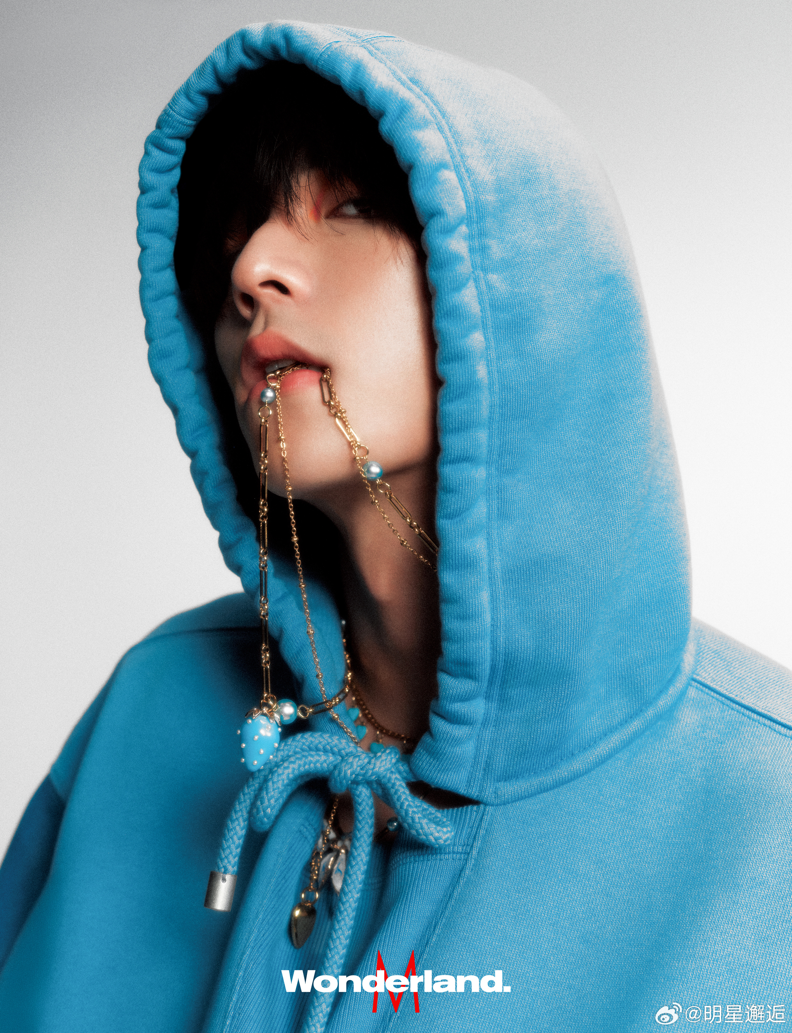 陈立农WonderMUSIC封面大片陈立农登WonderMUSIC封面，五官立体