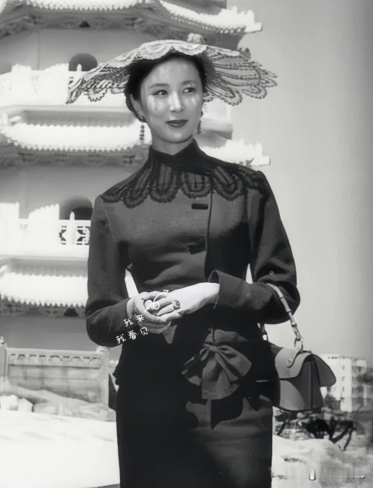 喜丧！山口百惠的 “巴黎姑姑”，头上顶个筐都好看的气质美女 “大岛理惠”，岛国明