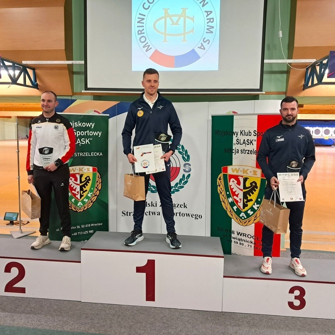 纪念赛第二场，🇫🇷基康普瓦以35中的成绩再次夺冠，🇩🇪纽曼伊尔穆勒31中