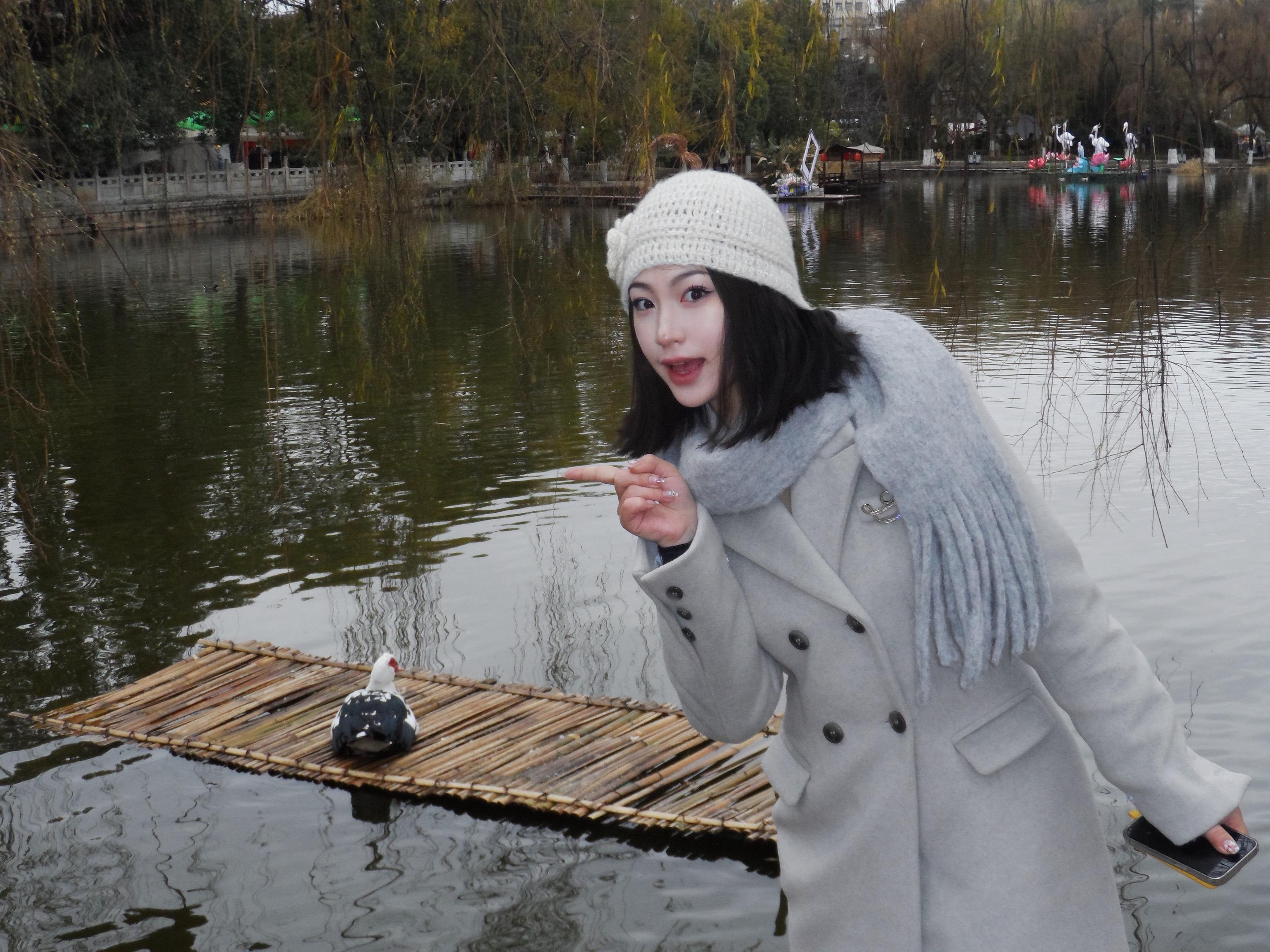 2025是一个完全找寻自己的过程。 工作，辞职，旅游，上岸，恋爱，分手...