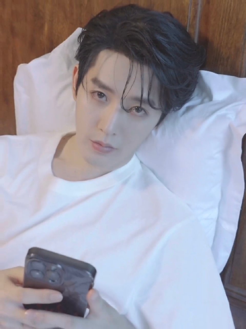 #邓为[超话]#“一星陨落，黯淡不了星空灿烂；一花凋落，荒芜不了整个春天.𝒜 