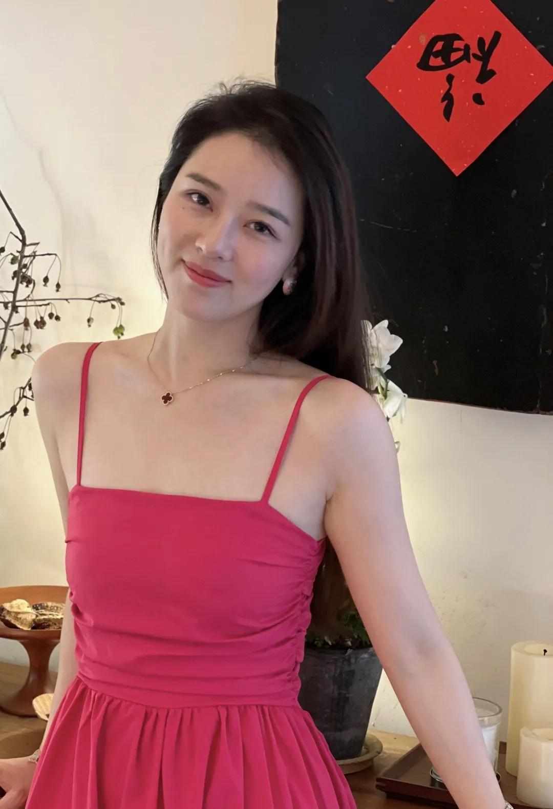 男孩子找对象，有几个忠告如下：
1，找老婆先打听下丈母娘的德行怎么样，如果通情达