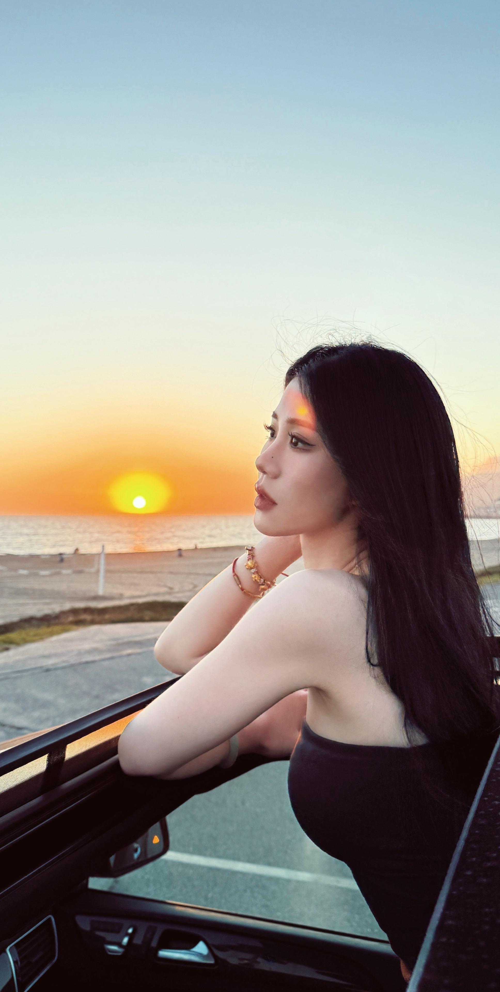 🌅 (´-ω-`) 🏝️⛱️。