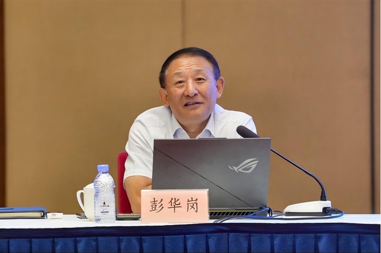 8月12—13日，进一步深化国资国企改革专题培训研讨班在辽宁省盘锦市成功举办。中