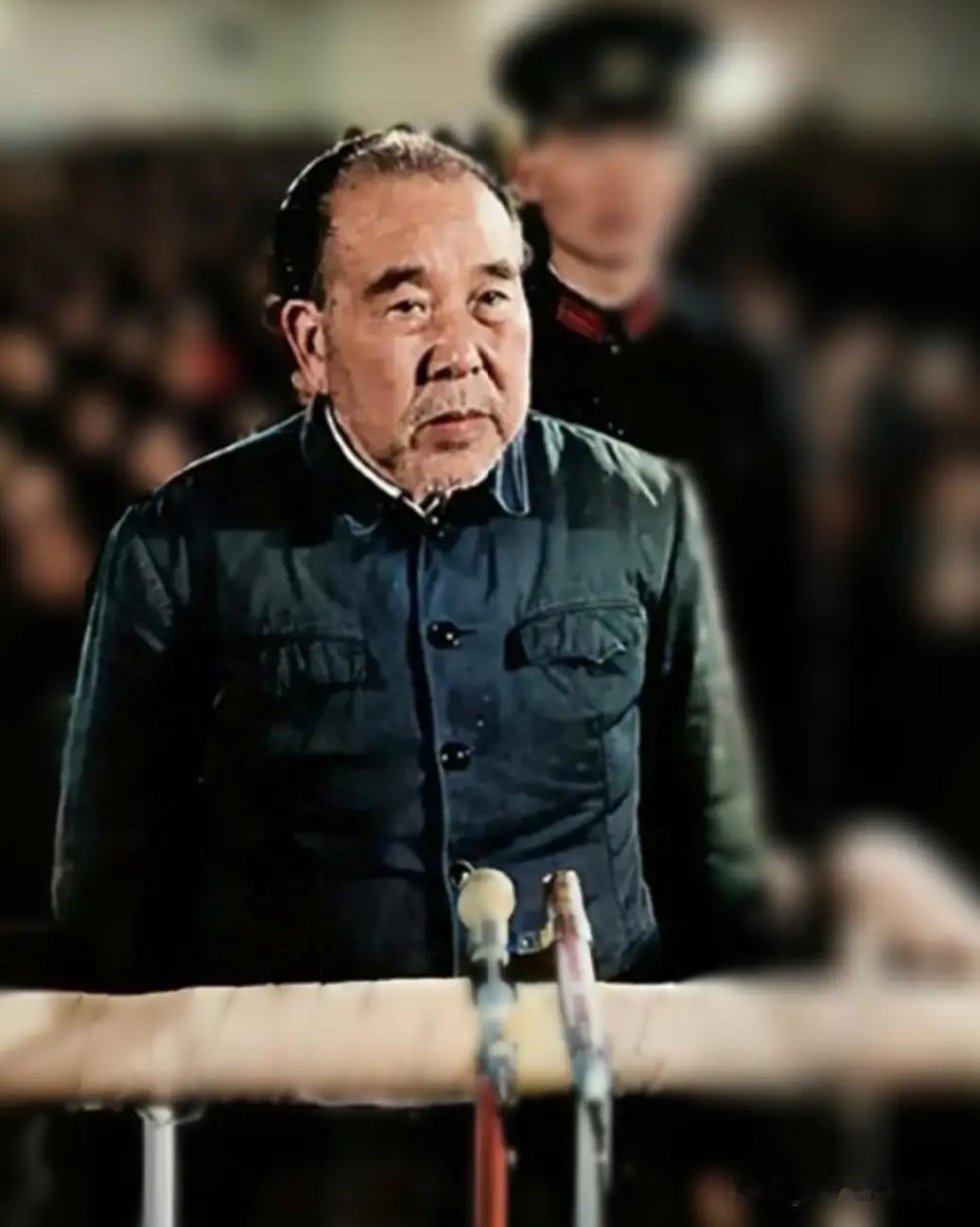 1910年11月出生，湖北咸宁，1983年4月，山东青岛，卒时73岁。