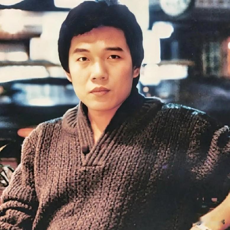 才子梁弘志
  梁弘志，1957年出生于中国台湾省高雄市左营区，祖籍山东省荣成县