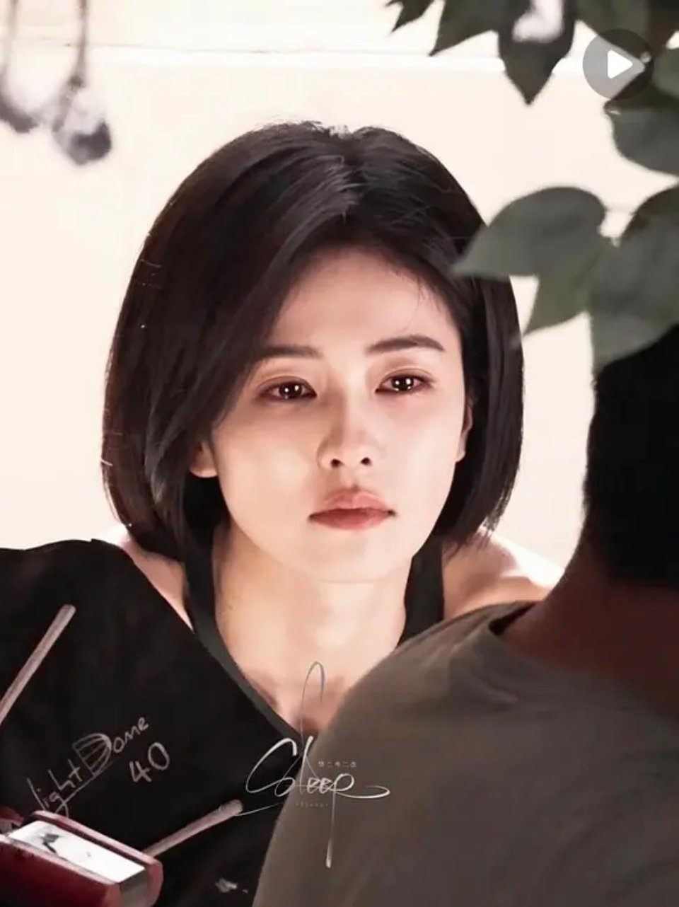 白鹿这个造型真的好显老 