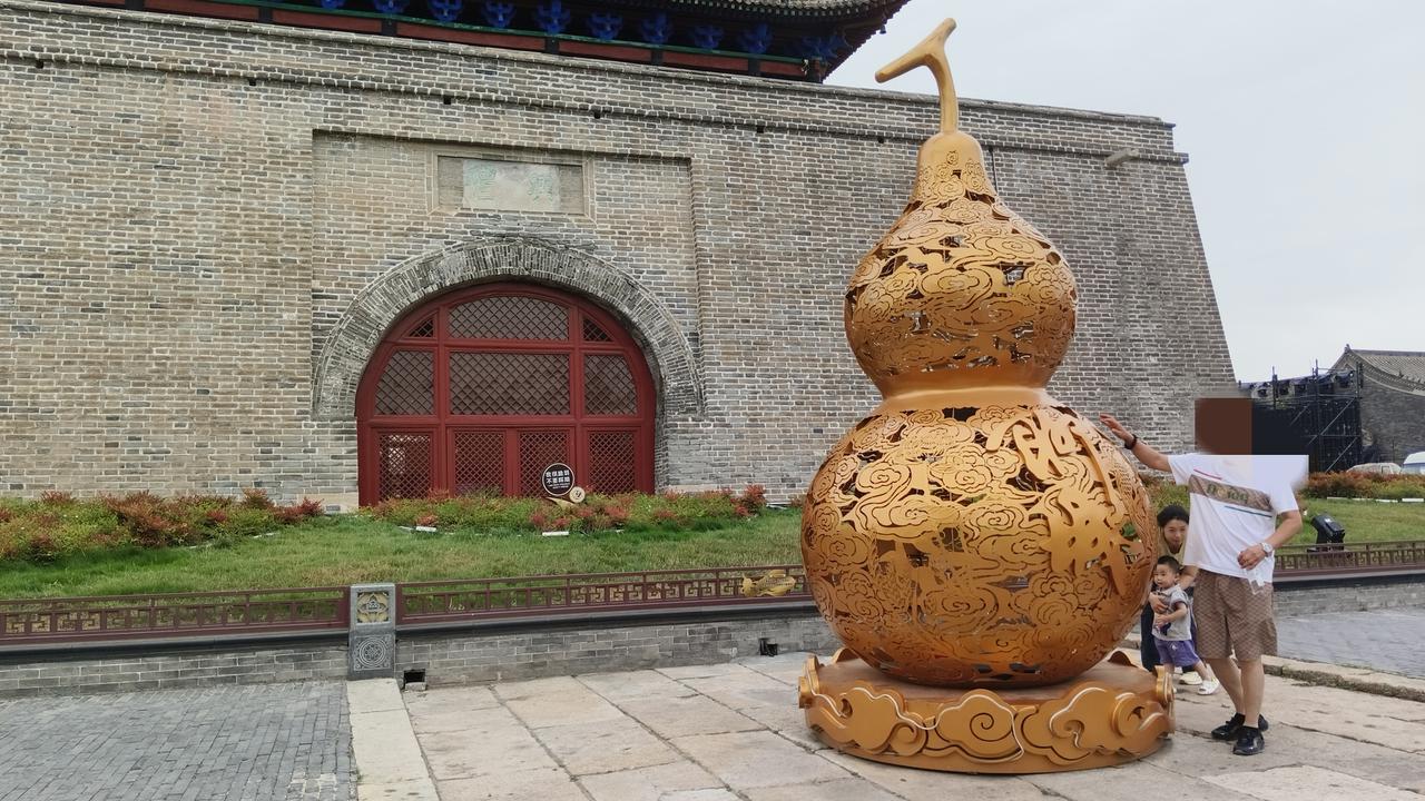 聊城东昌葫芦雕刻，绝对是咱聊城文玩圈的“门面担当”，作为国家级非遗，可不是普通的