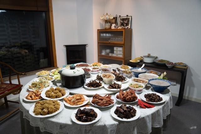 在德国饭店一张50马克的罚款
在德国的一家中餐馆，因为点的菜太多，被社会保障机构
