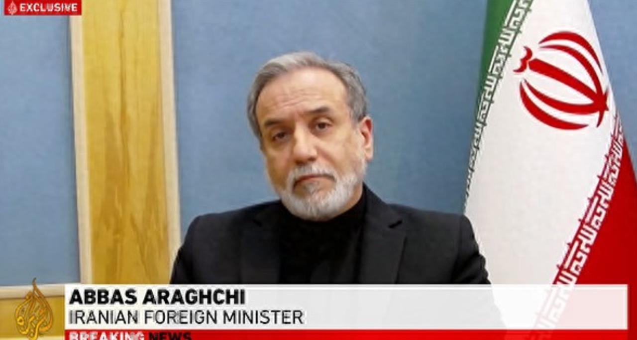 波斯湾的平静在一夜之间被彻底打破，美国和以色列联手发起先发制人空袭后，伊朗的反击