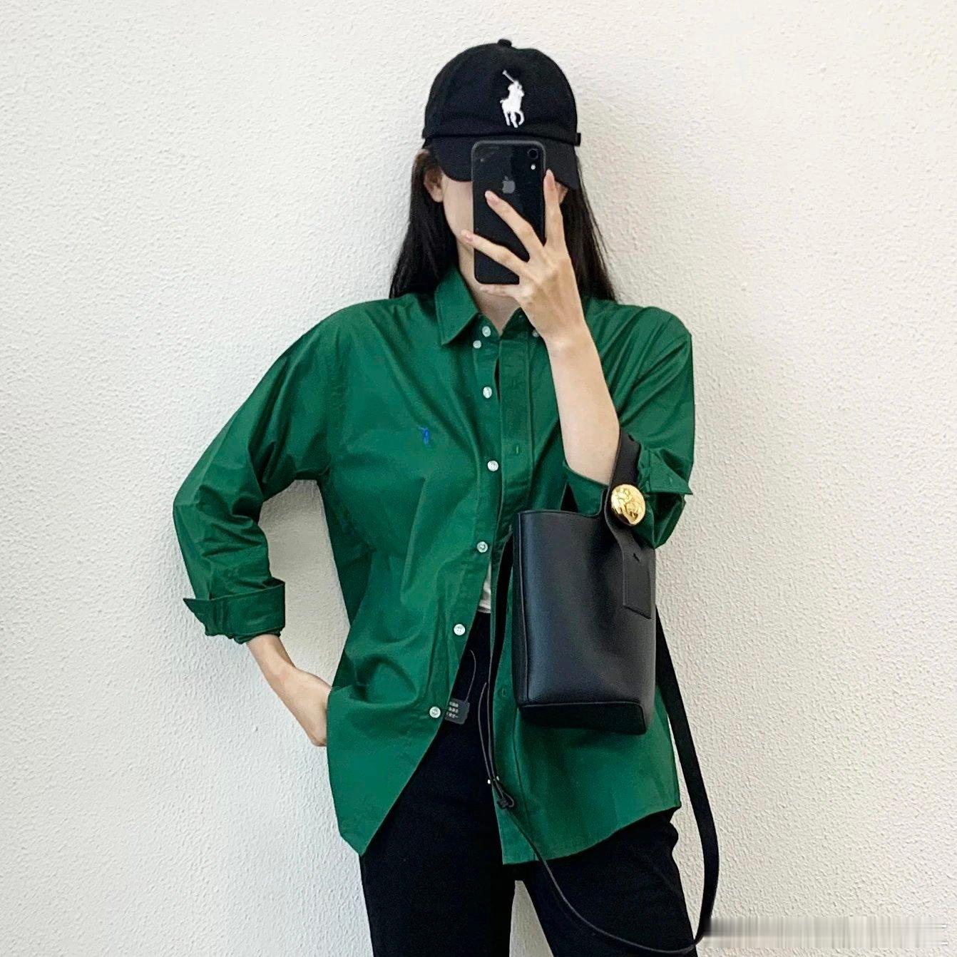 #杭杭好物#秋天的衬衫和毛衣来啦~这个专场也是跟一家大牌女装的代工厂合作的，面料