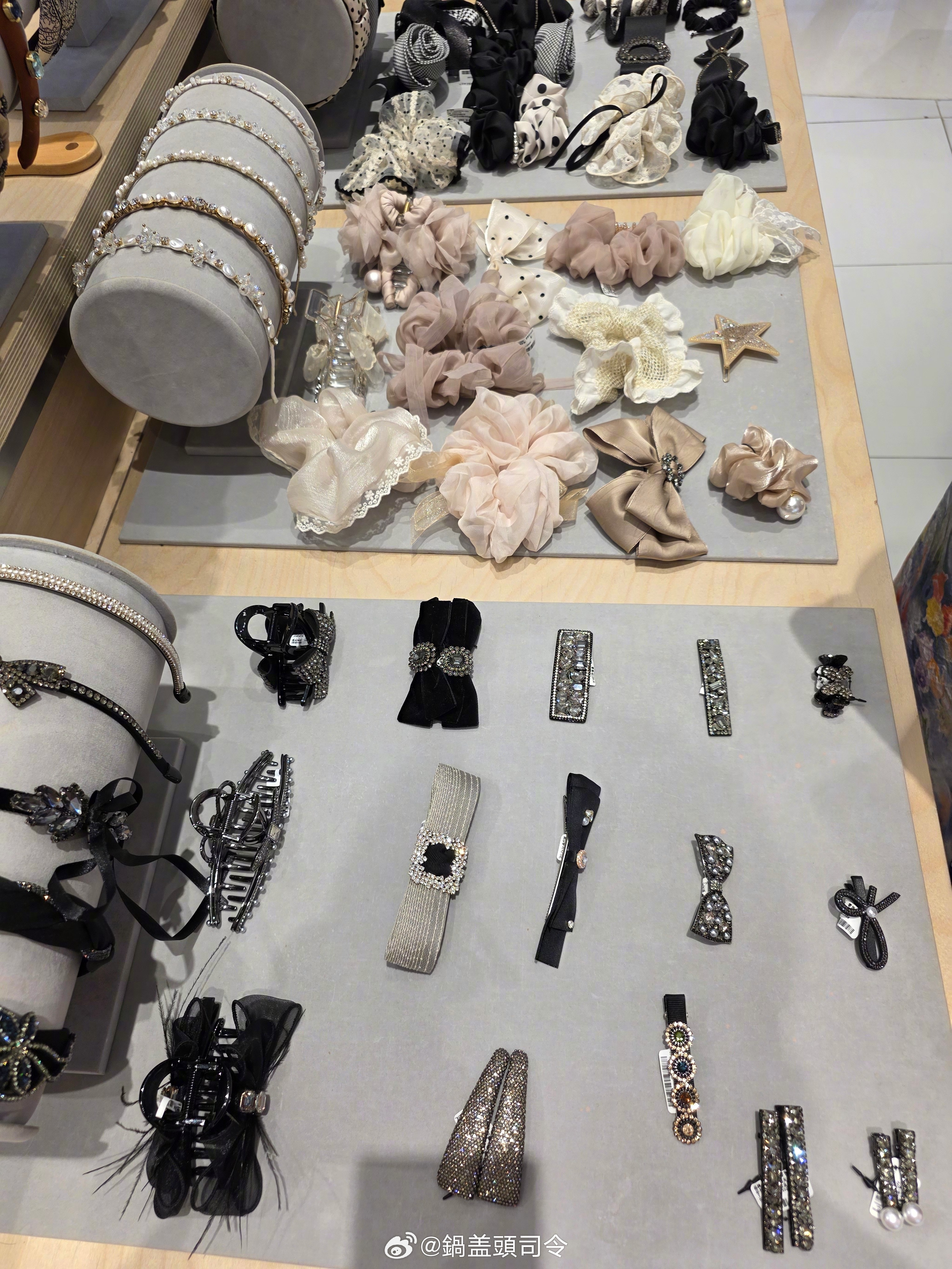 发现女生饰品的客单价真不低，这种饰品的毛利率应该高的吓人[允悲][允悲]。 ​​