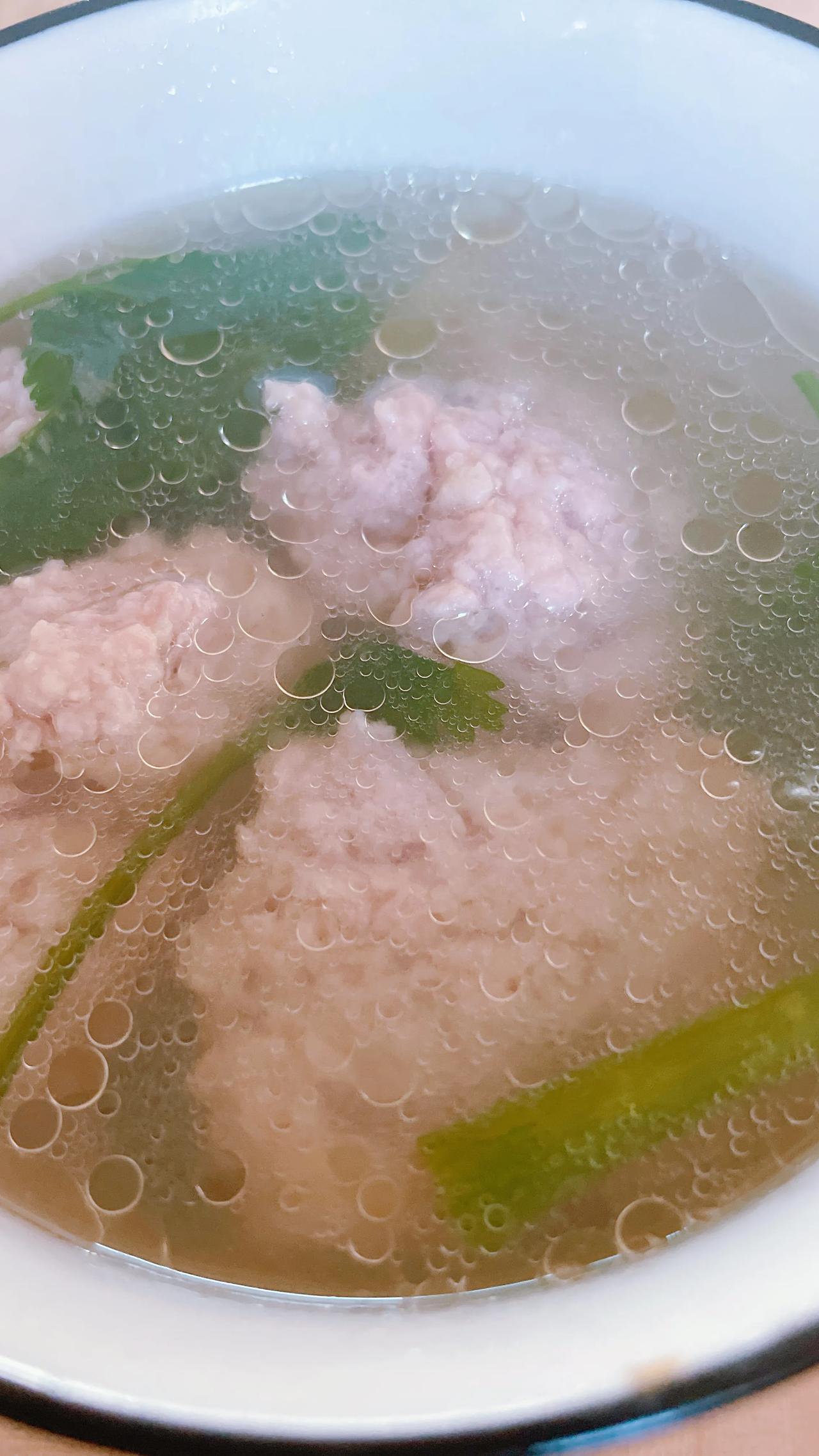 #我的早餐日记#肉丸和鸡蛋都是高蛋白的食物，豆腐乳则带有独特的口感和风味，再加上