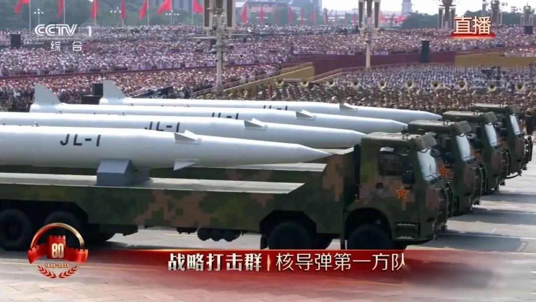 轰-6N挂载新导弹飞越北海，美军雷达屏突然“失联”，北极圈悄悄换了游戏规则

在