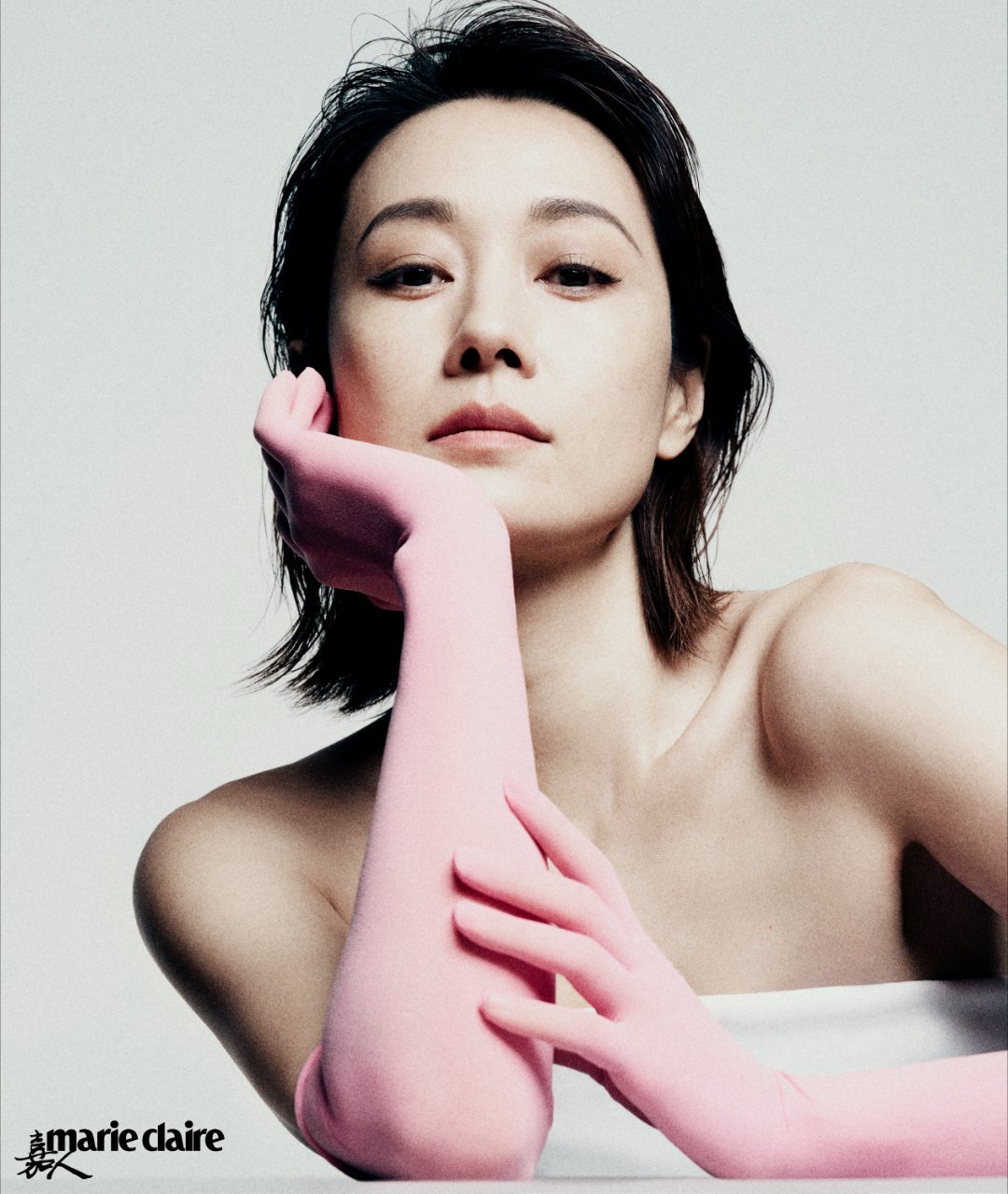马伊琍戏里戏外始终如一的清醒——不追逐少女感，却用松弛的姿态诠释中年女性的力量感