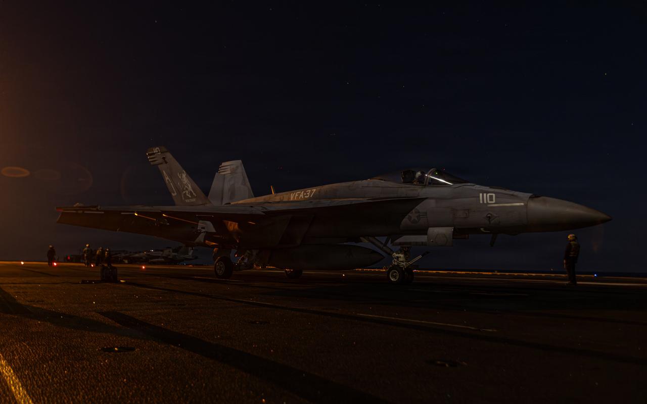 从福特号出击！