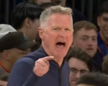 这段时间丢了多少篮板了 被追到还剩4分优势勇士vs尼克斯