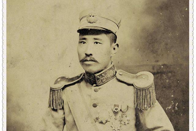北洋督军里，萧耀南有两个不太体面的记录：一是烟瘾极大，二是死法太过憋屈。 他是湖