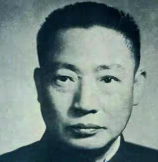 1953年，蒋介石“秘密接走戴笠两个孙子赴台湾”，却留下一个在大陆，隐情耐人寻味