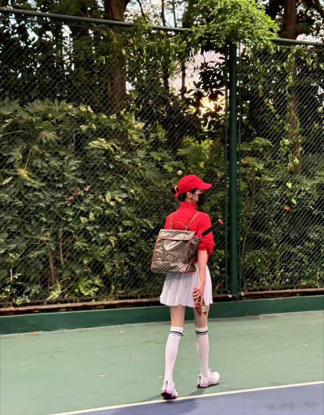 这不是韩团美少女，这是40岁唐嫣🍋所以年龄从来不是问题，心态才是 ​​​