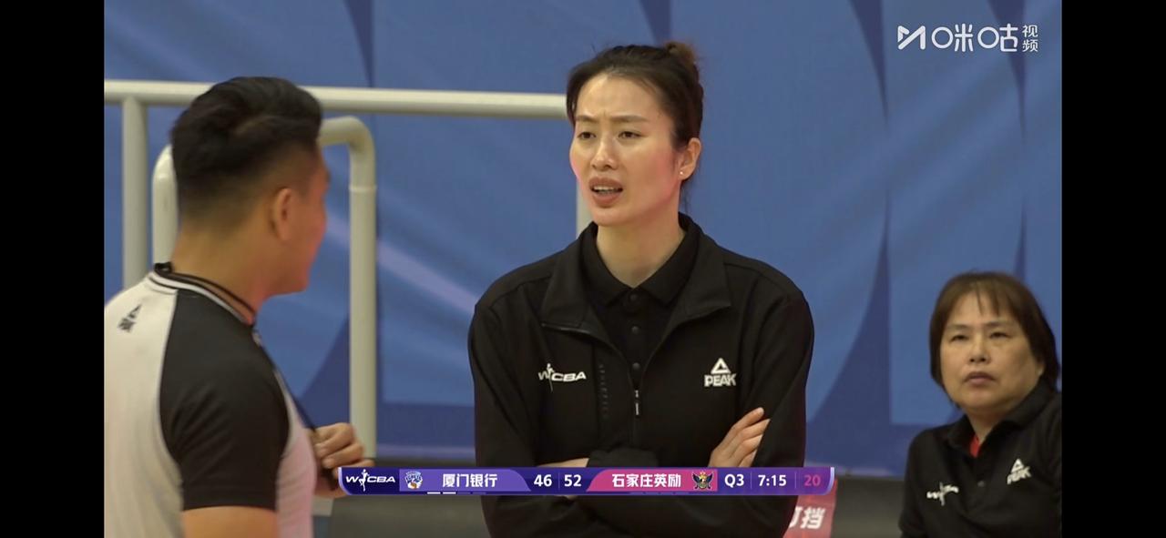 石家庄女篮请来韩旭的队友才艰难取胜！
86:81！

今晚看了下半场的石家庄女篮