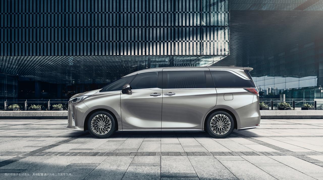 豪华再升级，雷克萨斯发布全新LM
本次车展，雷克萨斯带来了全新一代旗舰LM。由于