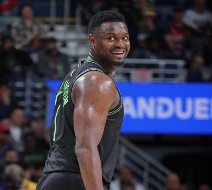 锡安还值 3000 万？健康是巨星，伤病是包袱

有消息称：鹈鹕队对锡安·威廉姆