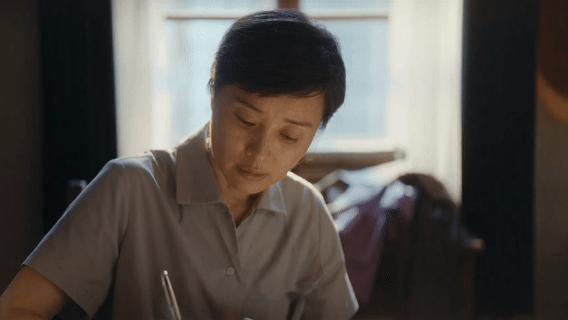俊生和凌玲在重器里见面了电视剧重器《我的前半生》里，俊生和凌玲是一地鸡毛的婚姻。
