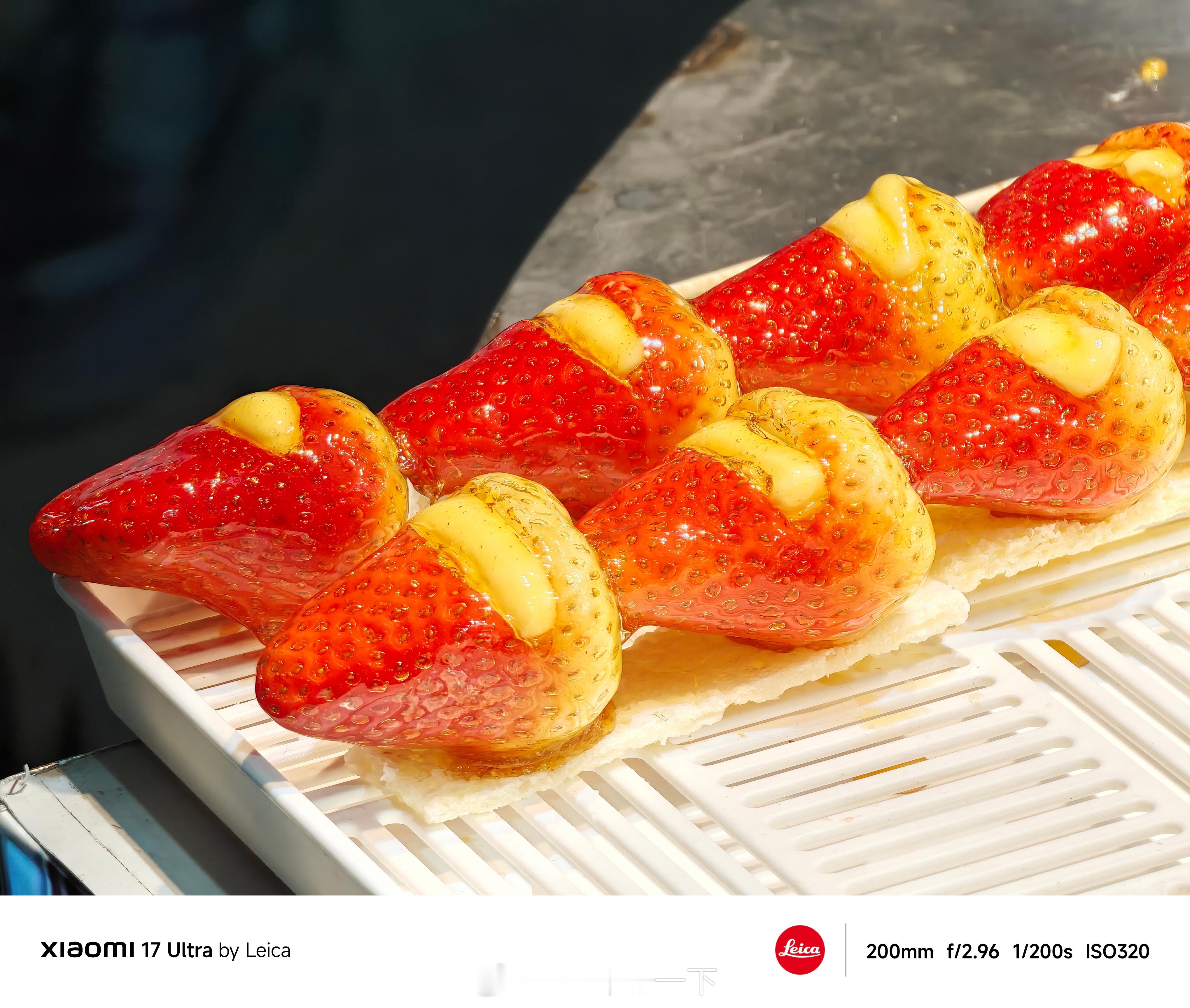 晚安朋友们，糖葫芦真是个暴利行业，景德镇路边我听了一嘴，不带芝士的草莓糖葫芦20