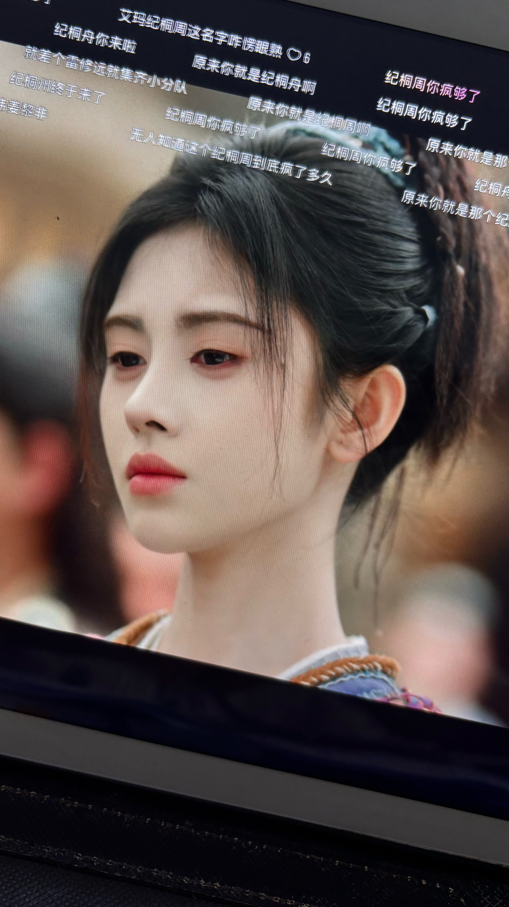 这张脸咋这么美腻呢 