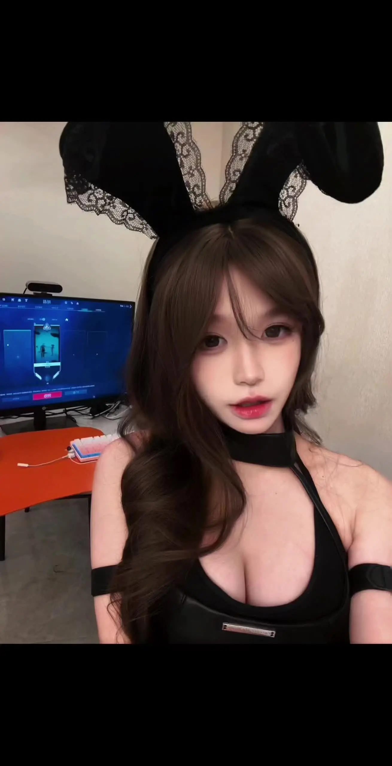 小心翼翼跟着你的脚步