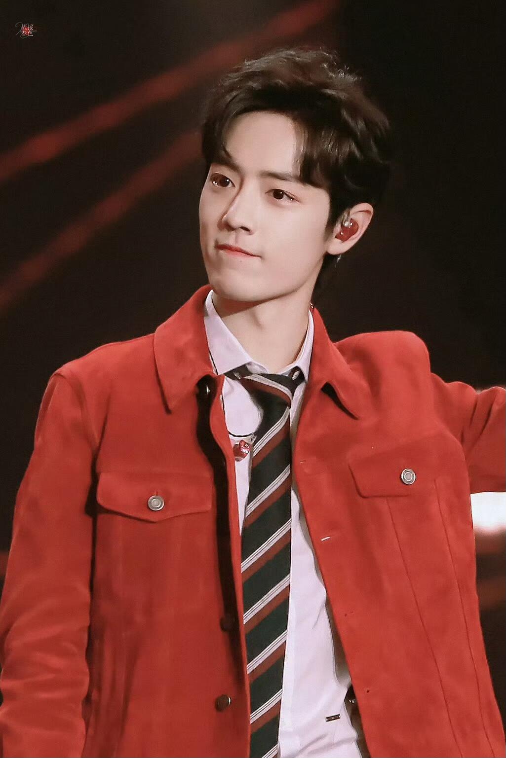 除夕快乐，新一年小赞赞要红红火火肖战