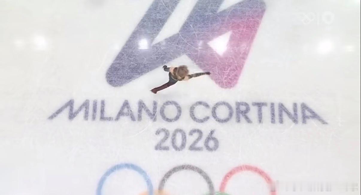 花样滑冰短节目原来成长真的会有迹可循。 看着马琳琳从一味拼难度，到如今把节目滑得