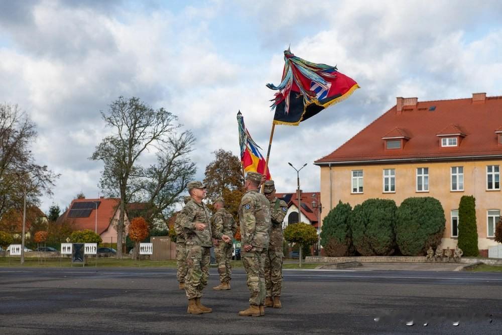 🇵🇱🇺🇸 胜利责任区指挥权由美国陆军第1装甲师移交至第3步兵师（波兰）