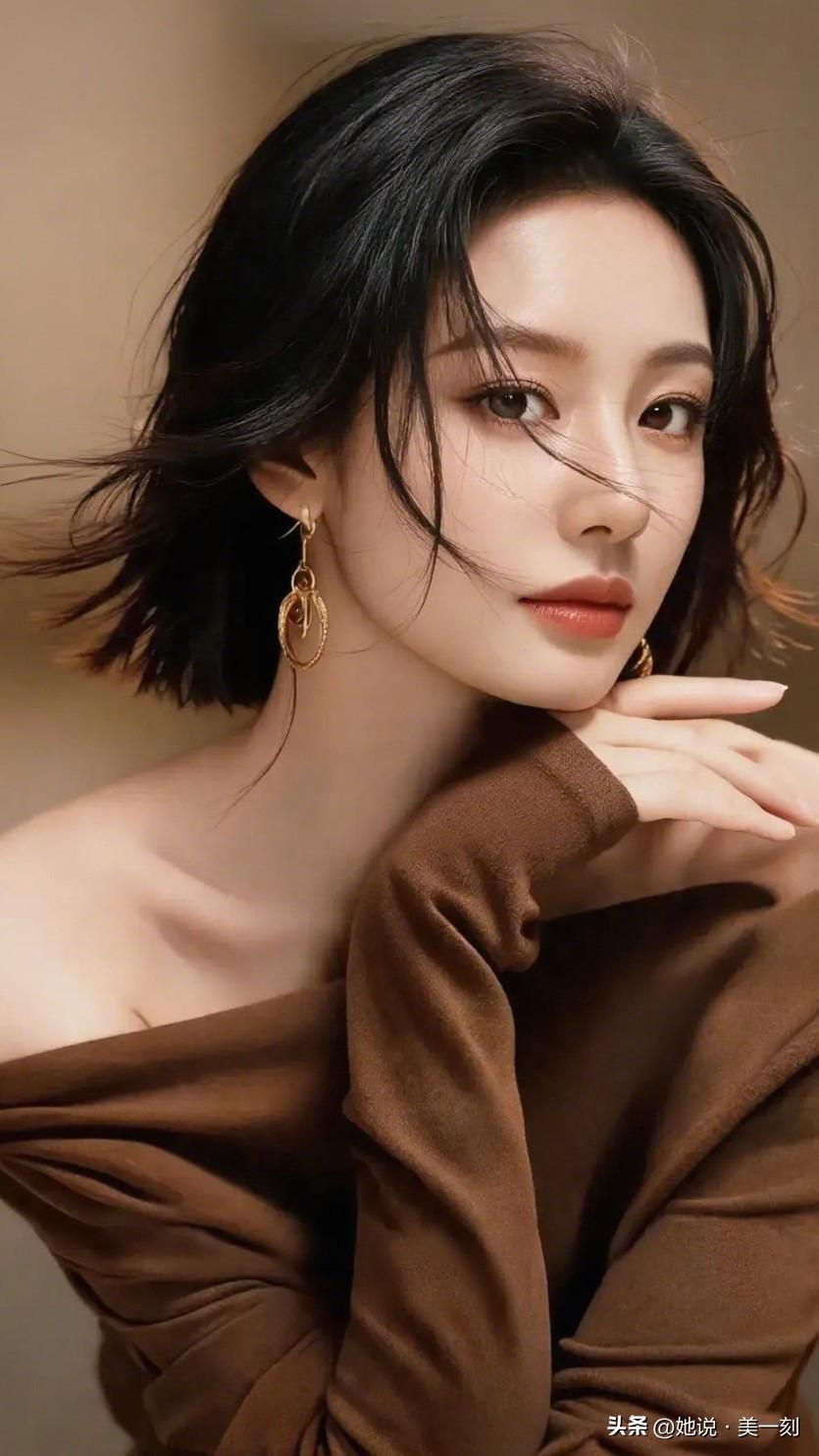 你觉得女人会深深被男人征服吗? 优雅黑发，复古耳环，温柔眼神，复古风穿搭