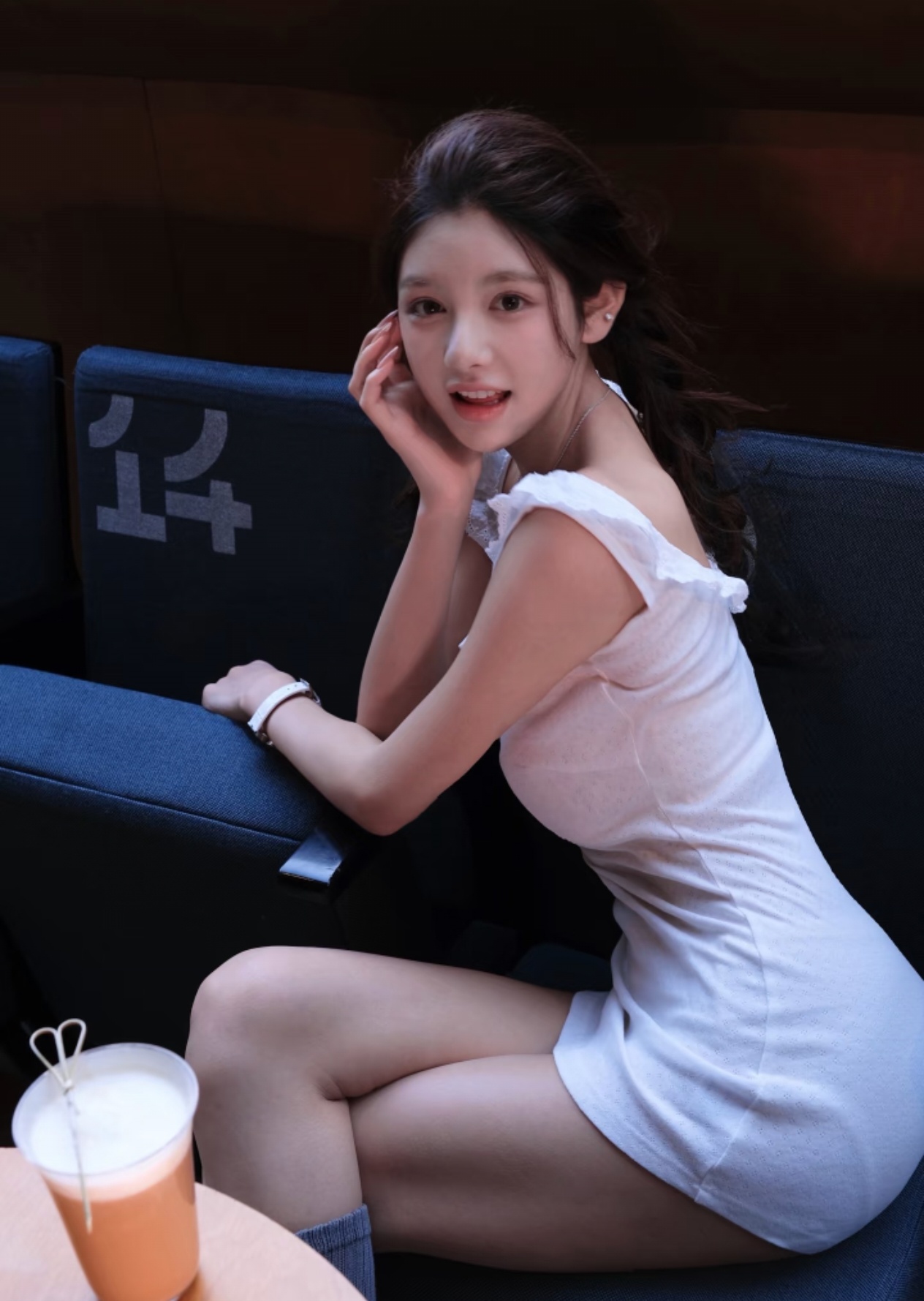 每天早起打卡正经又好看的小伙伴们早鸭 