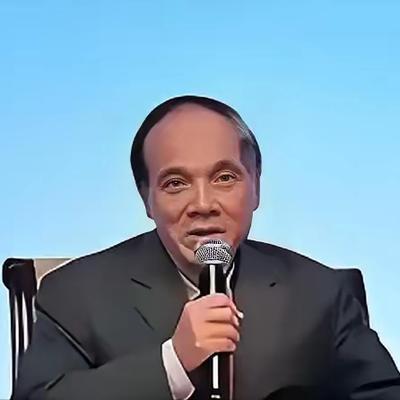 一个越南教授，当着全世界的面，曾扔下一句话。他说："虽然我个人对中国有意见，但不
