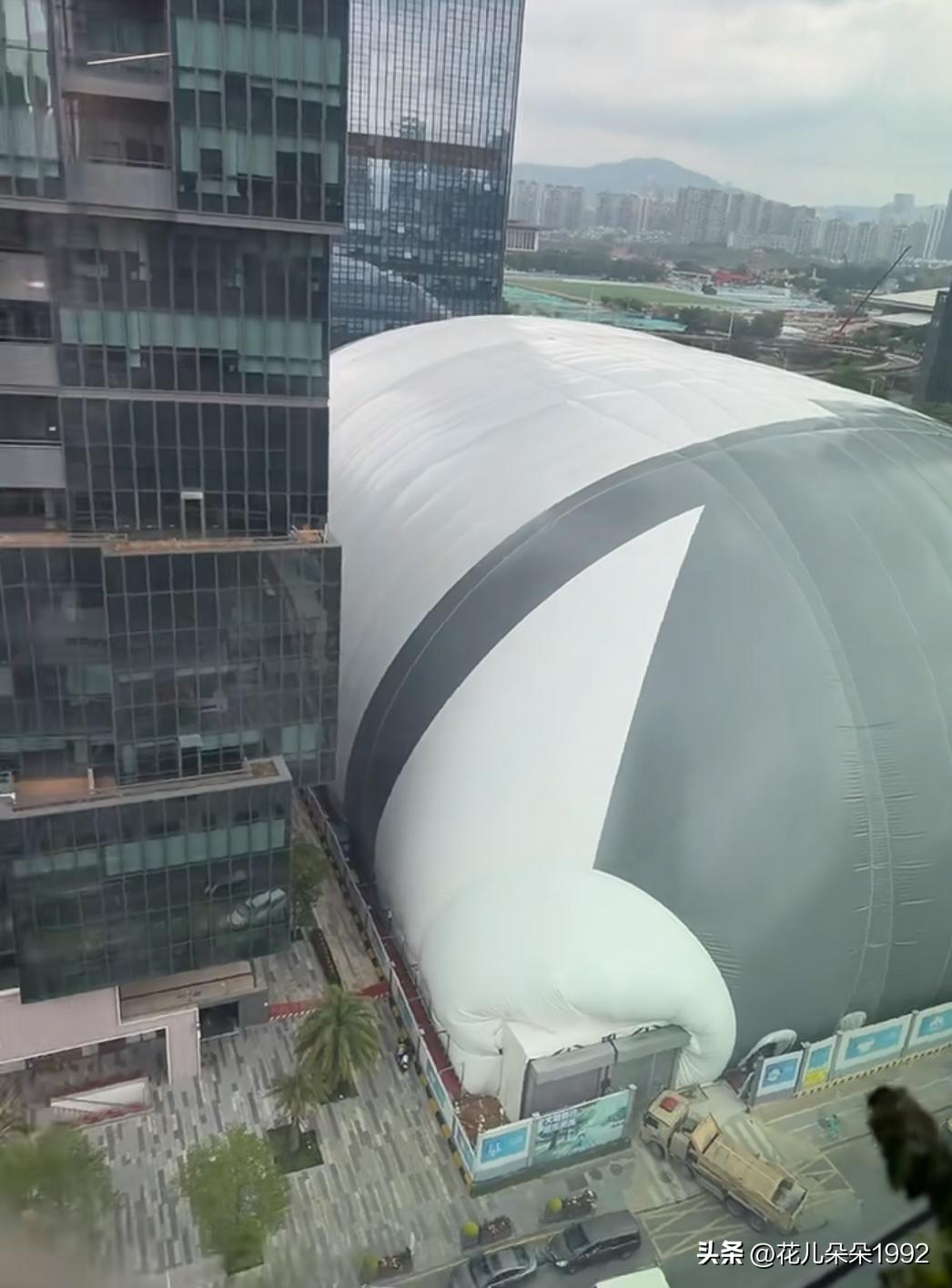 现在广东的大城市的施工防扬尘和噪音这么科幻了吗？
    环保施工充气棚  ，防